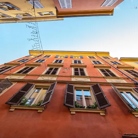 Very Near Piazza Mazzini 公寓 *