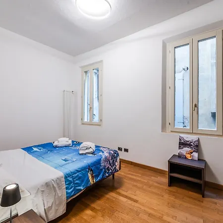 Very Near Piazza Mazzini 摩德纳