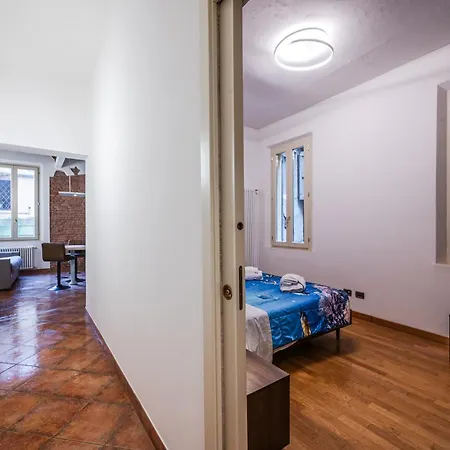 Very Near Piazza Mazzini * مودينا