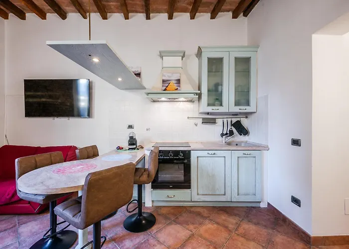 Very Near Piazza Mazzini Apartament