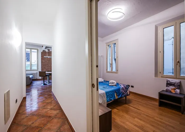 Very Near Piazza Mazzini * مودينا