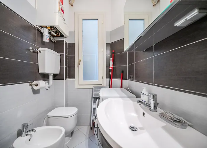 Very Near Piazza Mazzini Apartament