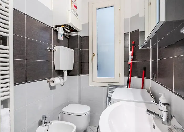 Very Near Piazza Mazzini Apartament *